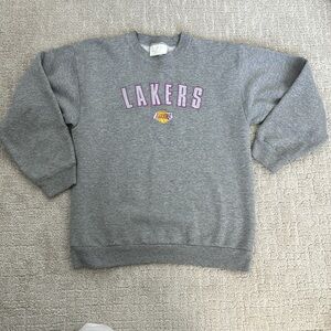 VTG LA Lakers grey gray sweatshirt embroidered logo hoodie pull over purple